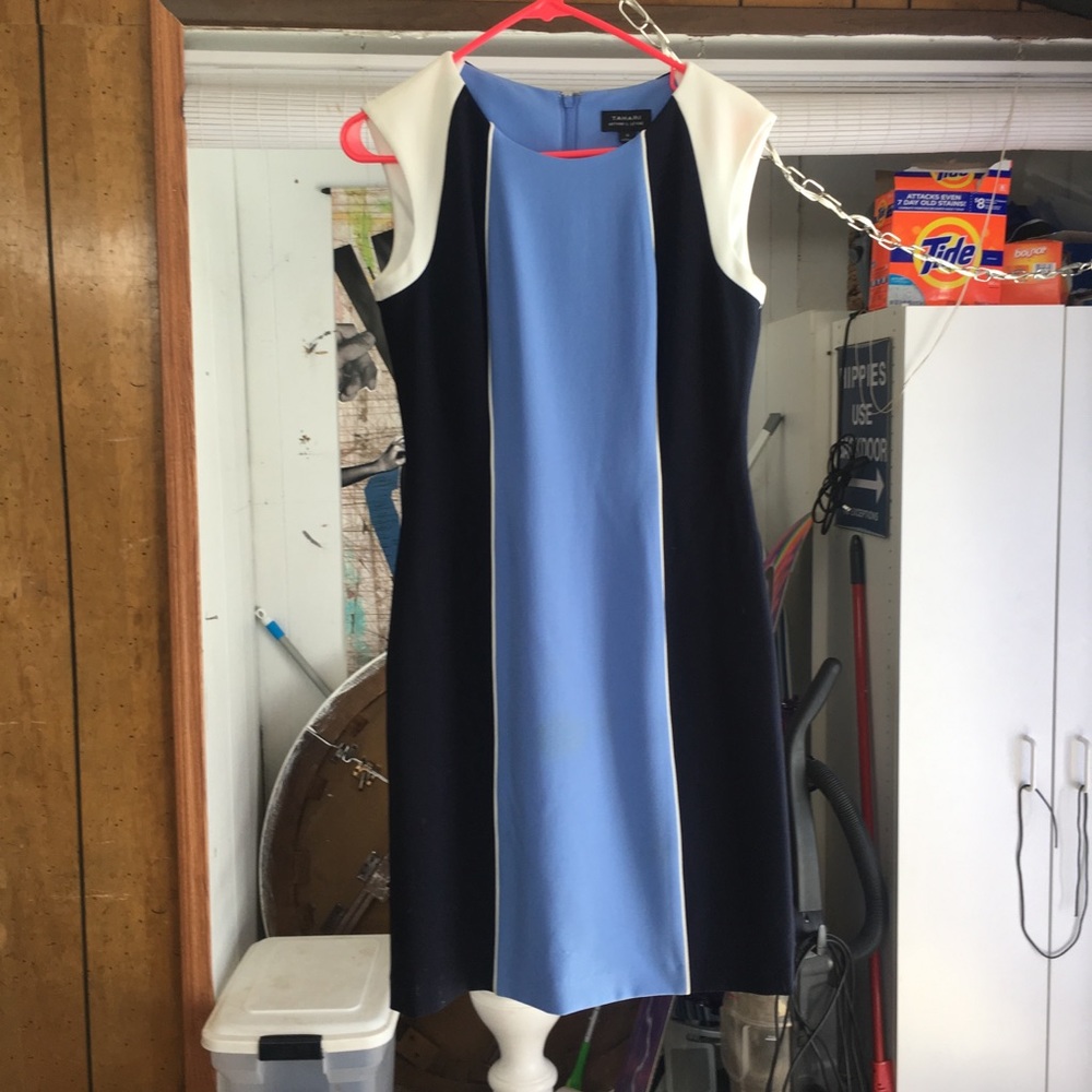 NWOT Tahari Sleeveless Tricolor Sheath Dress